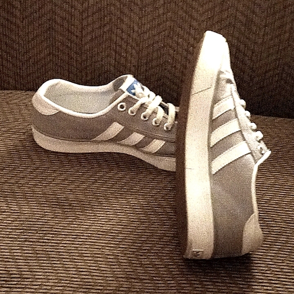 Adidas - Picture 4 of 6